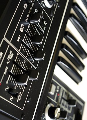 Roland SH-2