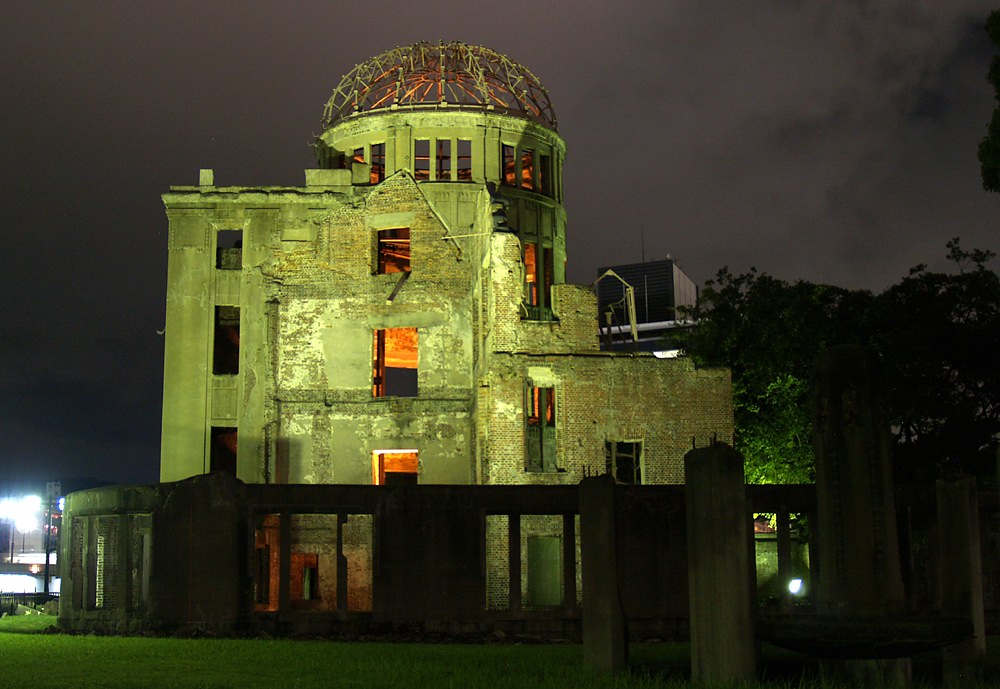 Atomic bomb Dome v noci