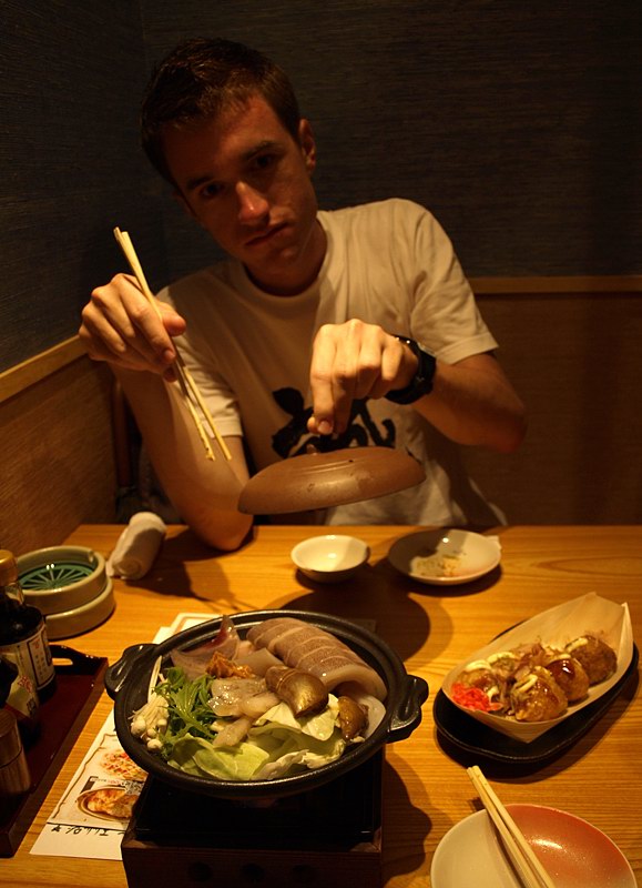 Typická japonská restaurace, sépii s chobotnicí jsme si mohli/nemuseli dovařit;)
