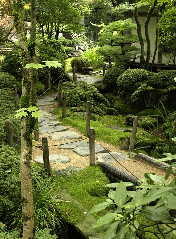 Japonsk zahrada vedle chrmu Rinno-ji