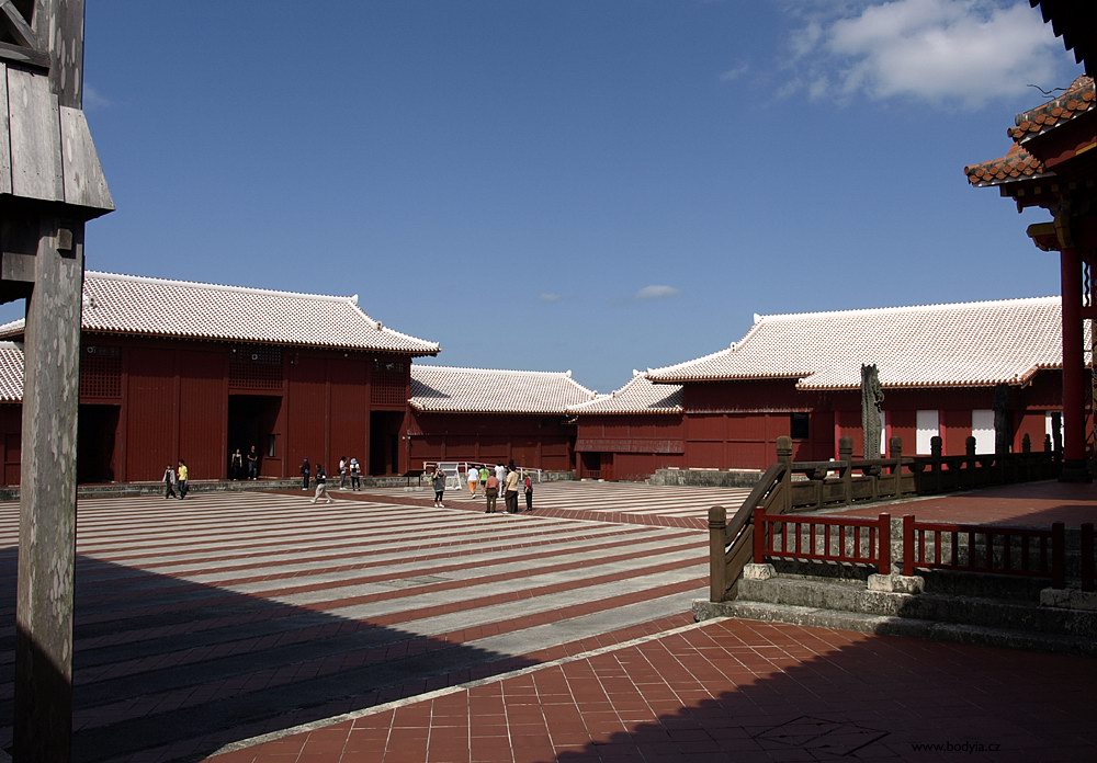 Shuri castle, povlen rekonstrukce